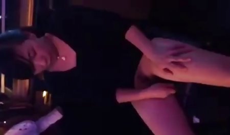 پسر برهنه اش در بهترين سايت سكسي خارجي دوش